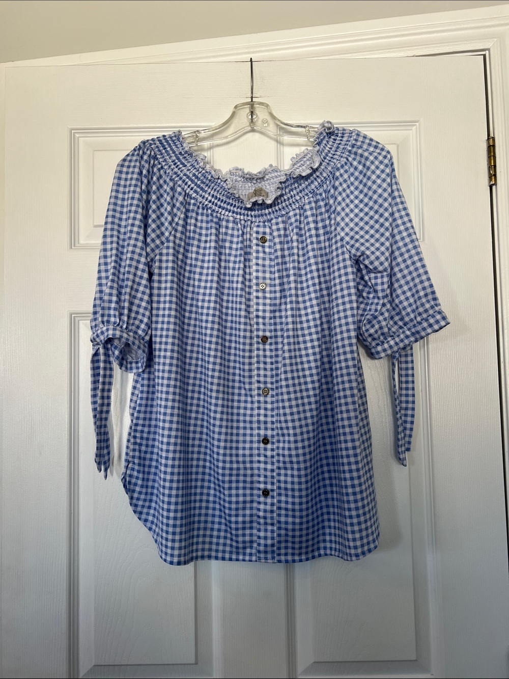 4/$20 Passport Blue and White Gingham Short Sleeve Peasant Top